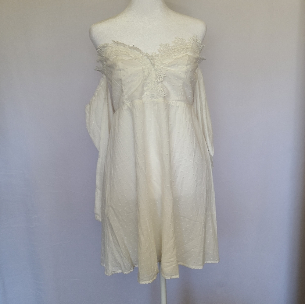 SBetro White Lace Off The Shoulder Fun Mini Dress Size L